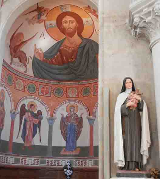 Statue of St. Thérèse Statue of St. Thérèse