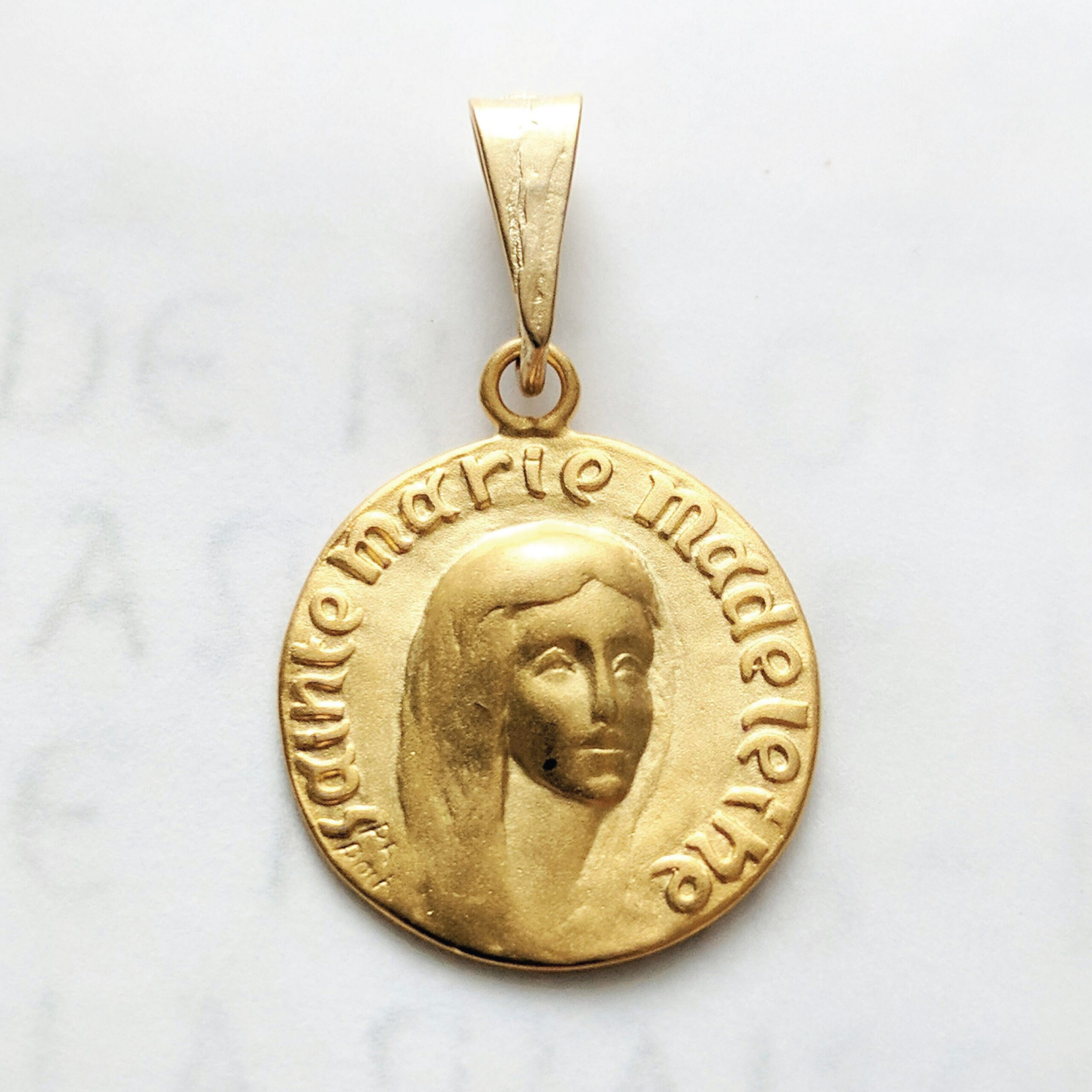 Sainte Marie Madeleine 19mm 18K gold medal